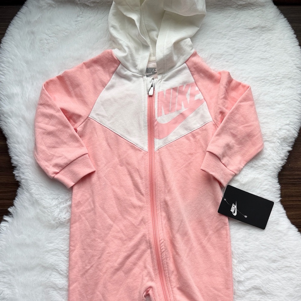 NWT Nike Baby Hooded Long Sleeve Bodysuit Bleached Coral size 18 mos